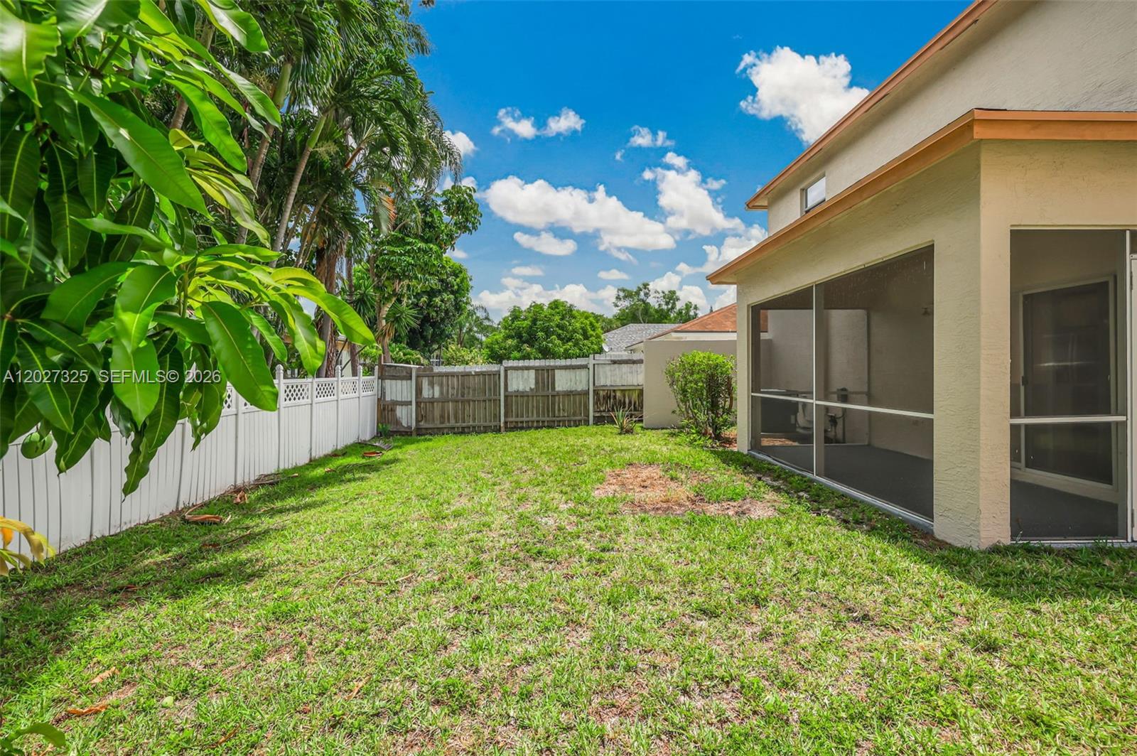 VICTORIA WOODS 4 - Residential
