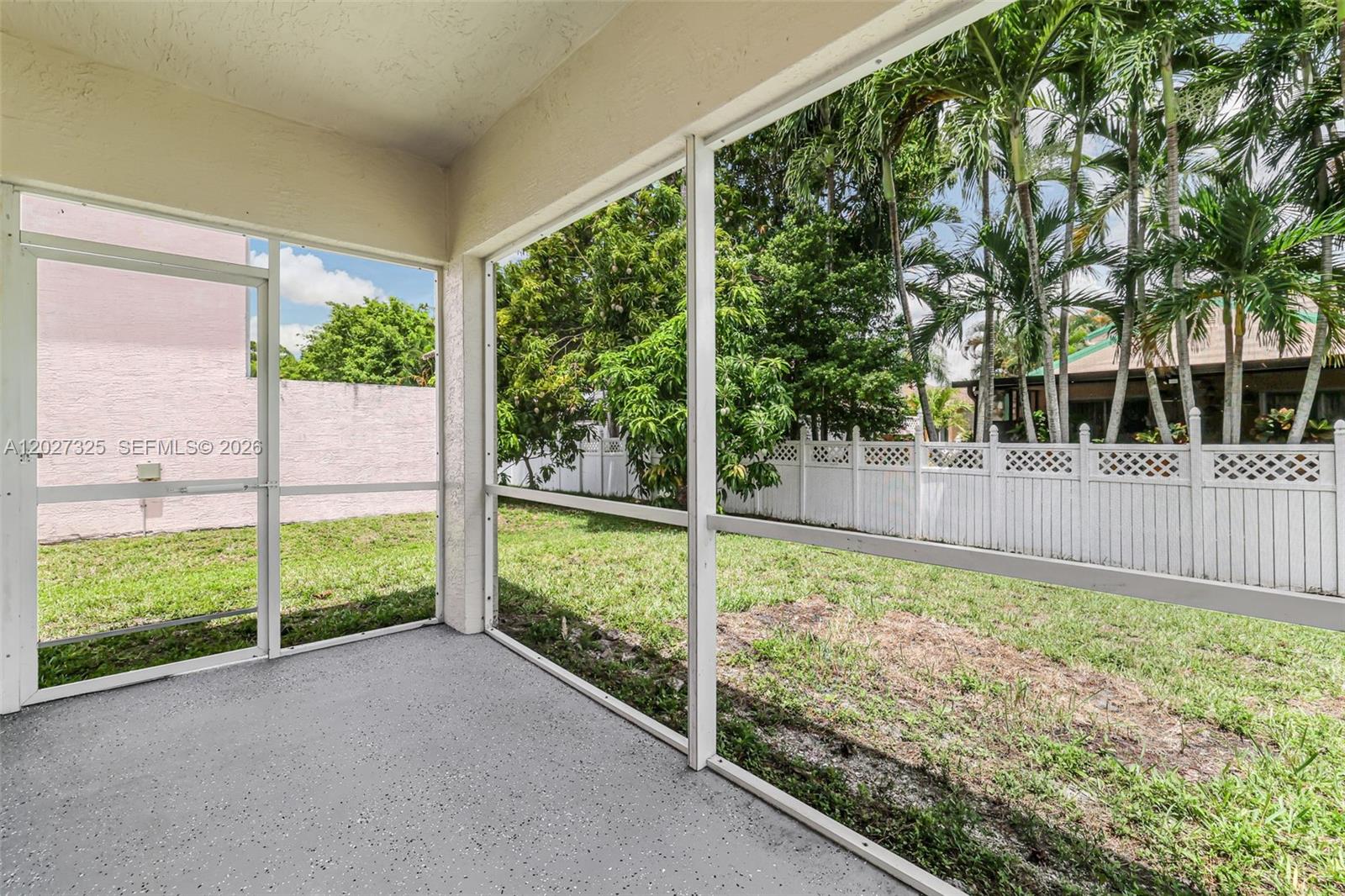 VICTORIA WOODS 4 - Residential