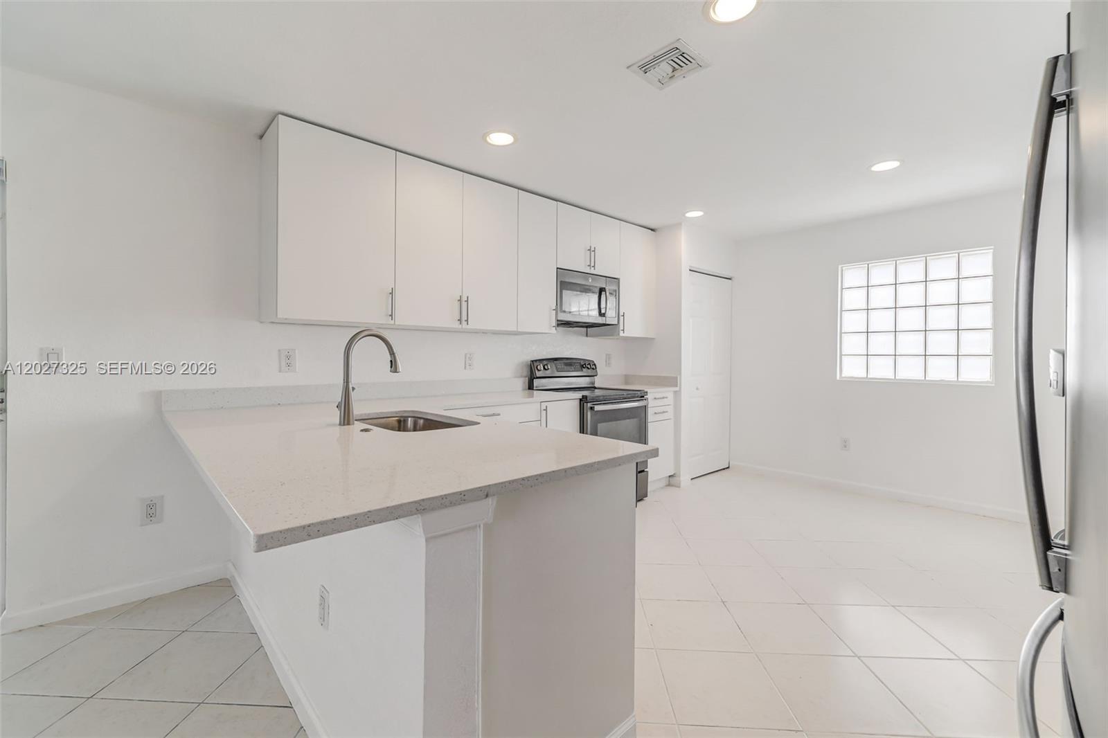 VICTORIA WOODS 4 - Residential