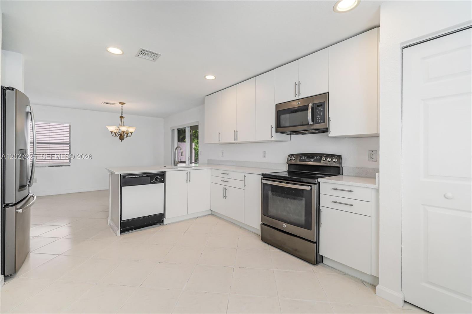 VICTORIA WOODS 4 - Residential