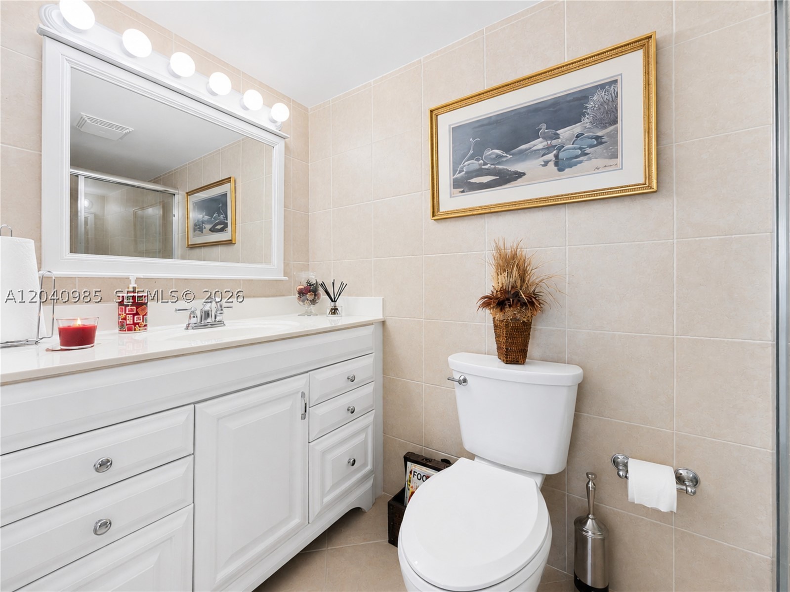 IMPERIAL TOWERS CONDO - Residential