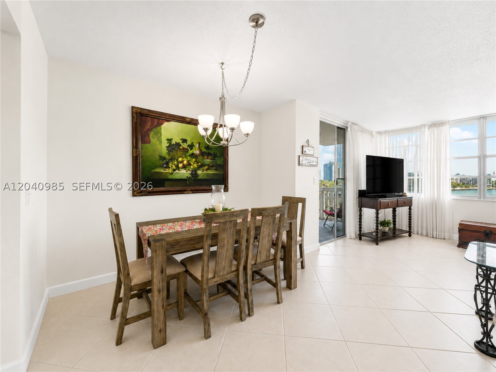 IMPERIAL TOWERS CONDO - Residential