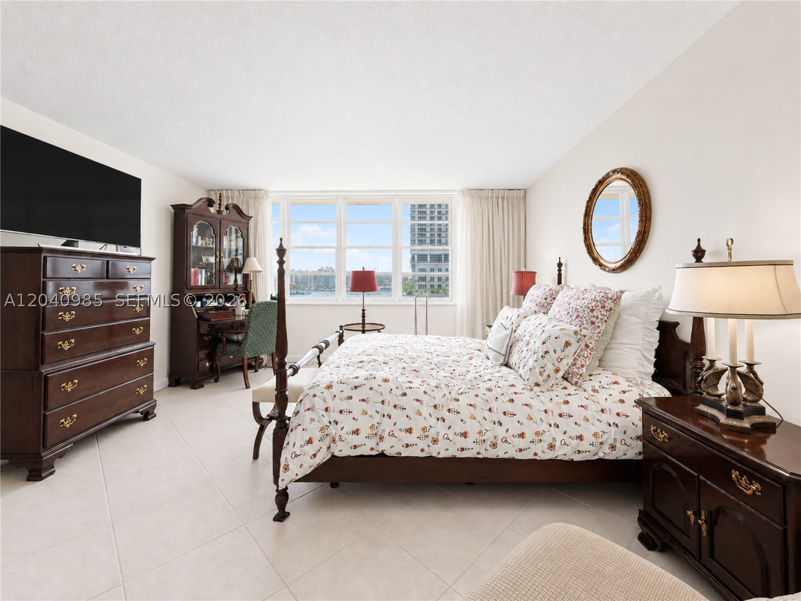 IMPERIAL TOWERS CONDO - Residential