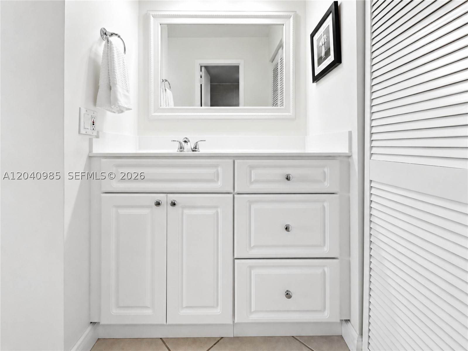 IMPERIAL TOWERS CONDO - Residential