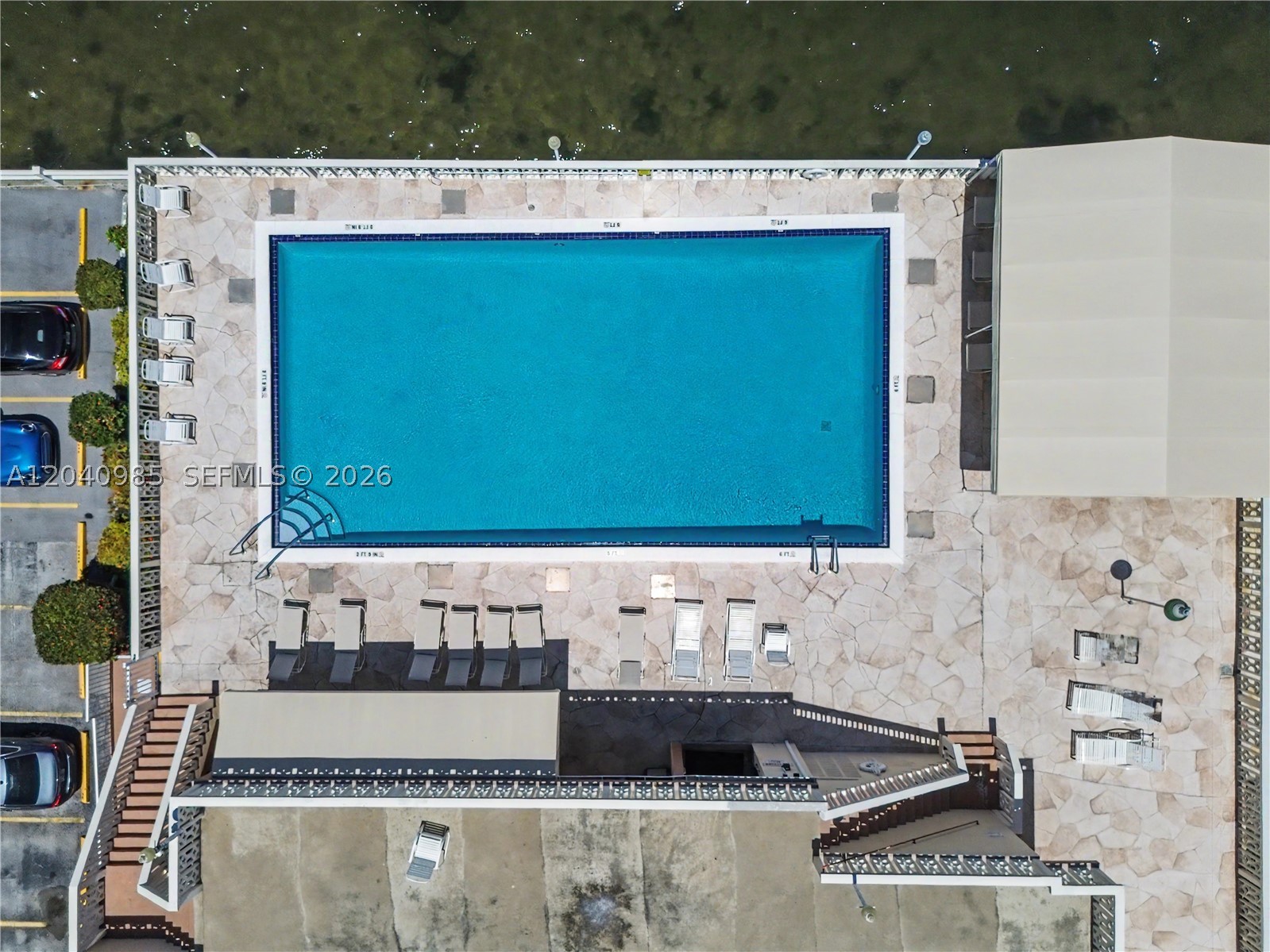 IMPERIAL TOWERS CONDO - Residential
