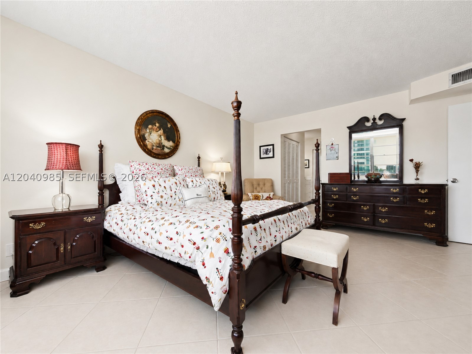 IMPERIAL TOWERS CONDO - Residential