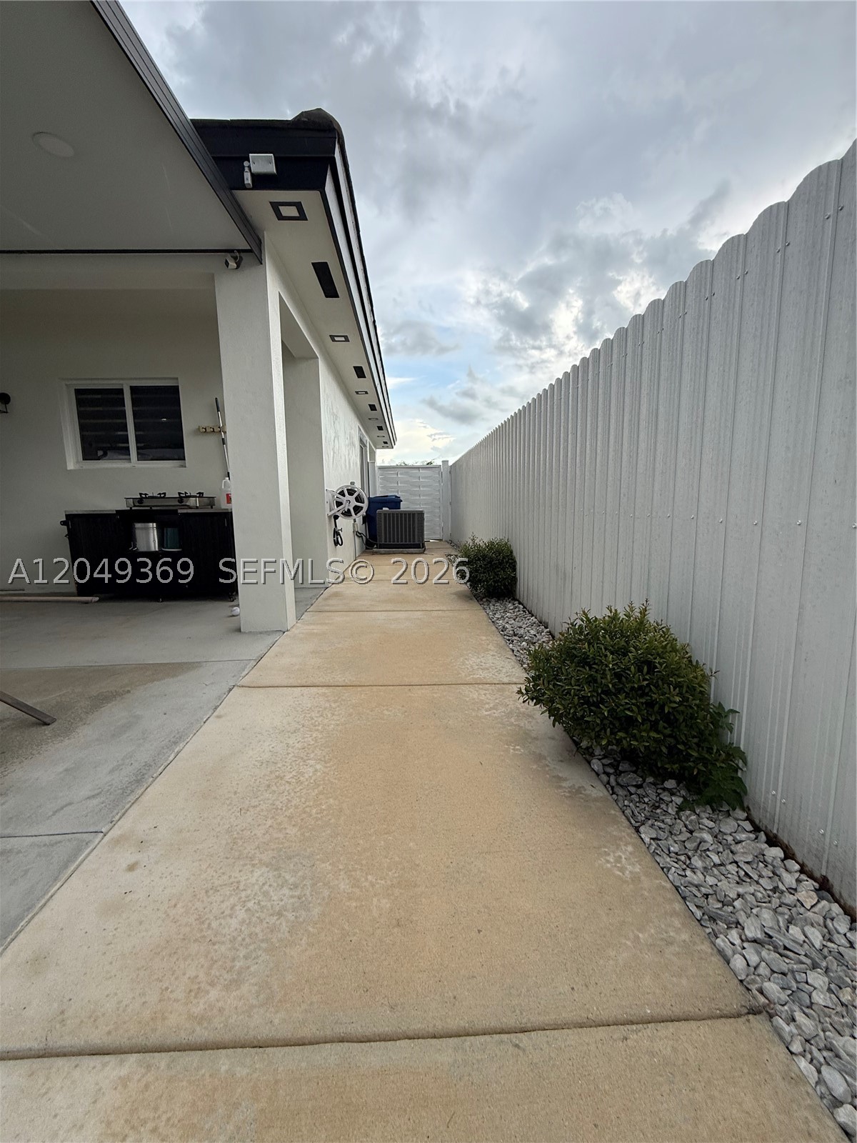 CAMPBELL ESTATES - Residential Lease