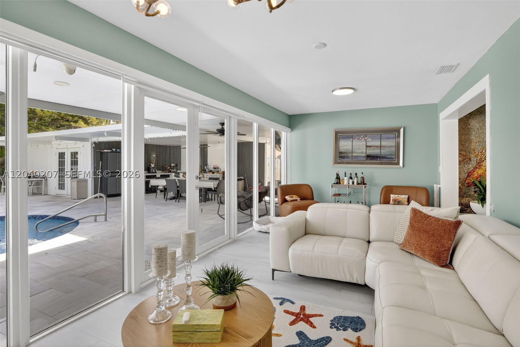 SUNSET ISLES SEC 3 - Residential