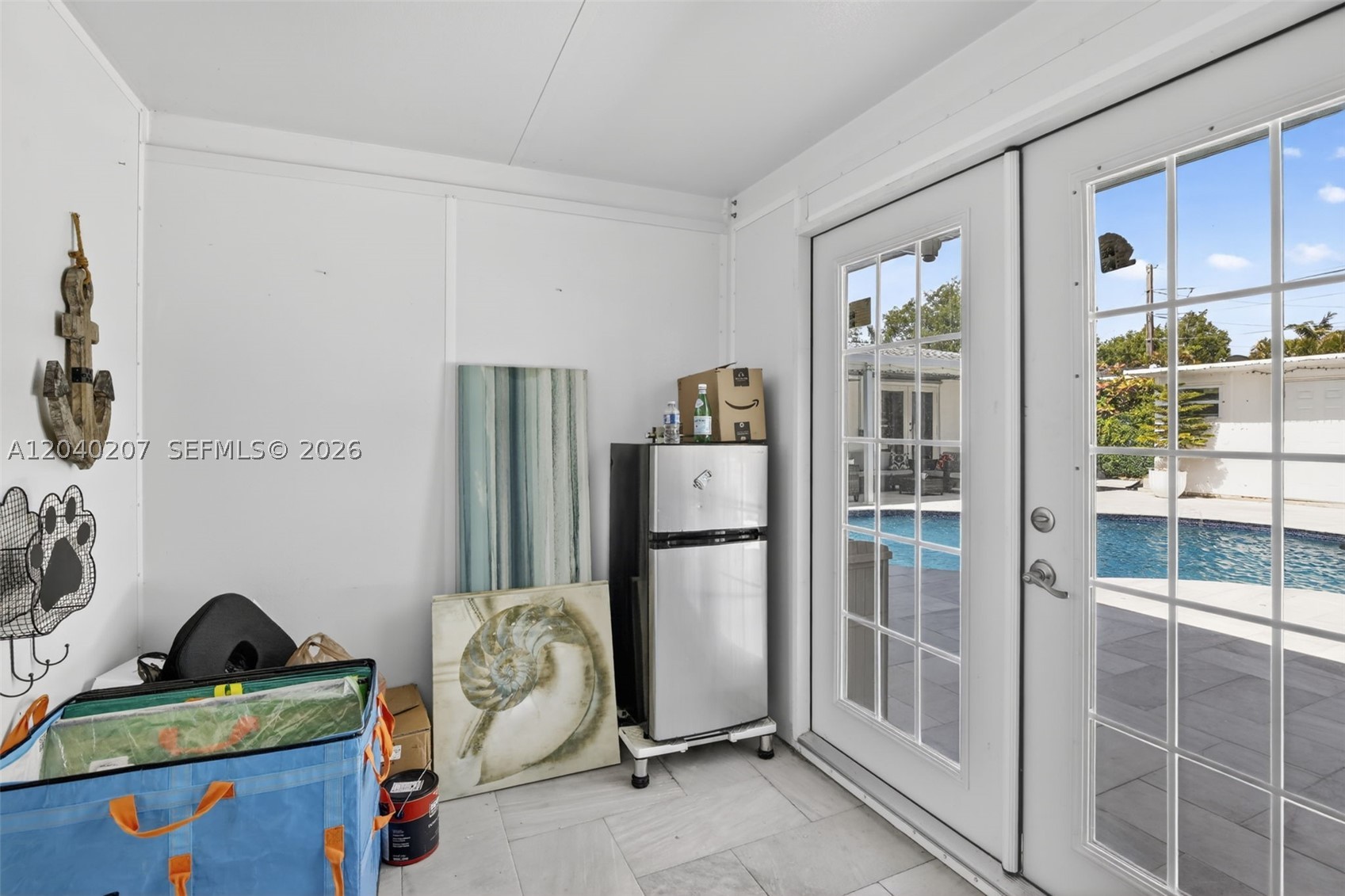 SUNSET ISLES SEC 3 - Residential