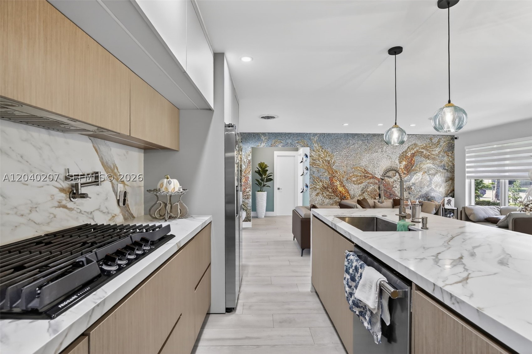 SUNSET ISLES SEC 3 - Residential