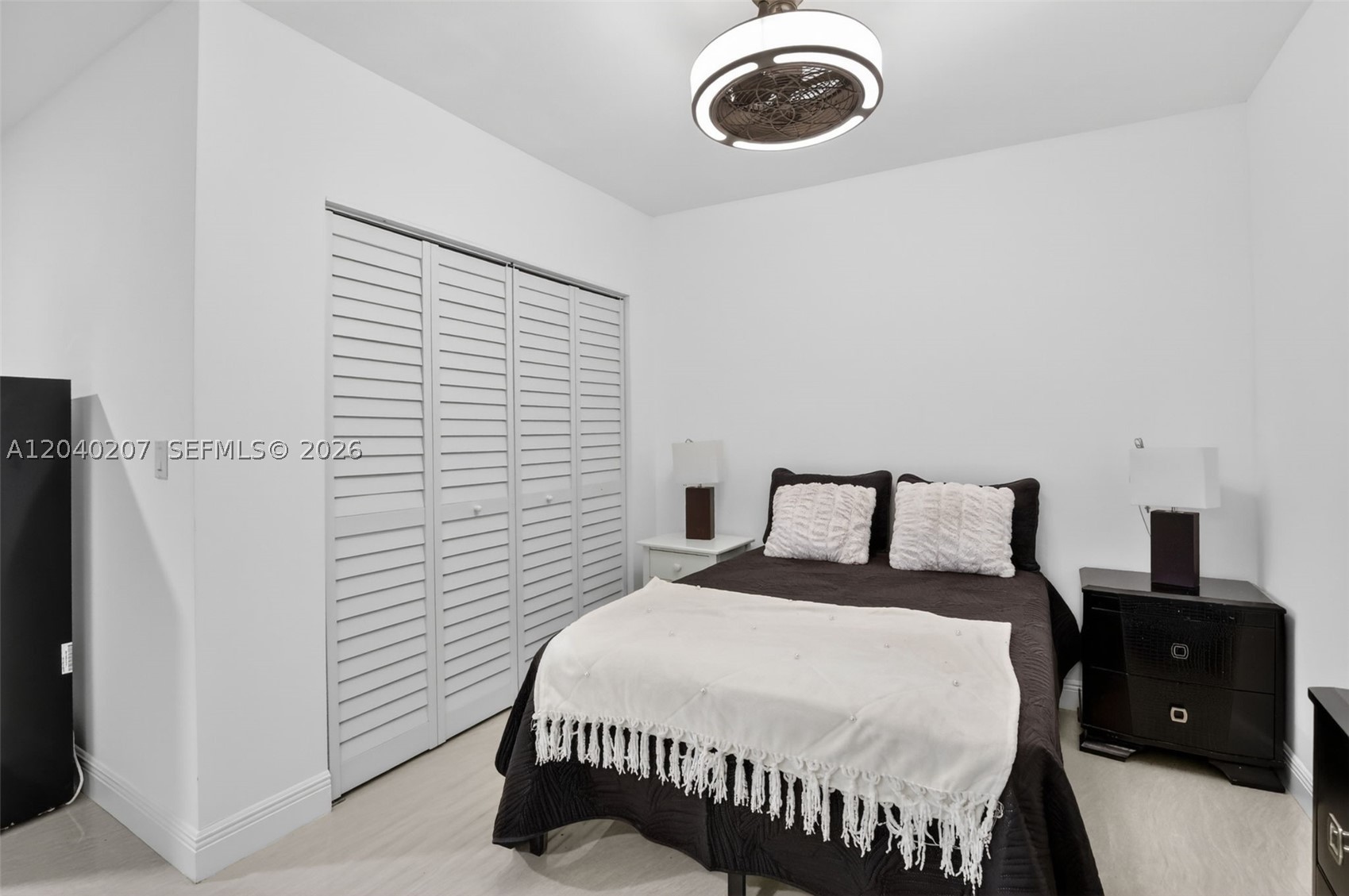 SUNSET ISLES SEC 3 - Residential