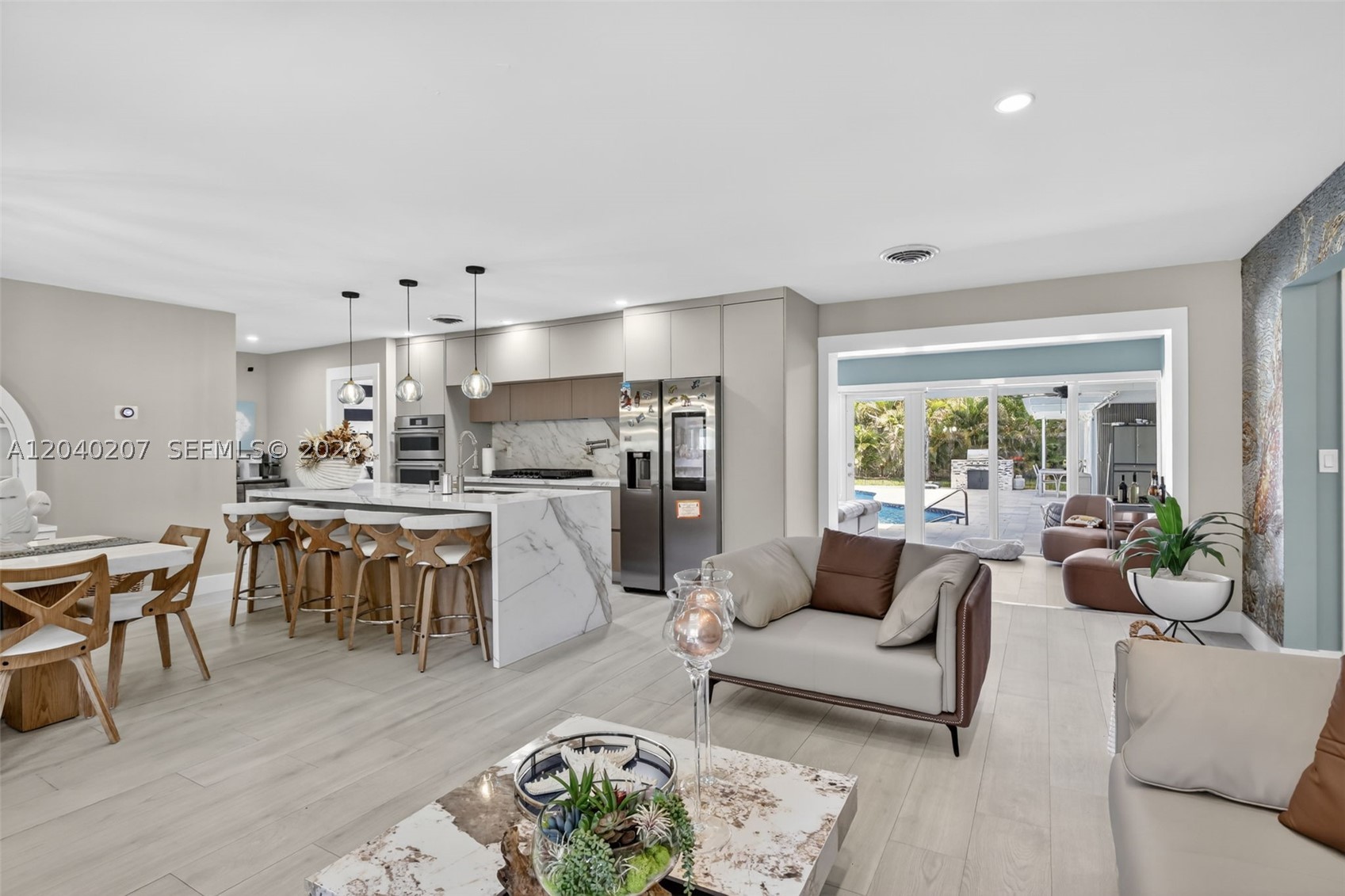 SUNSET ISLES SEC 3 - Residential