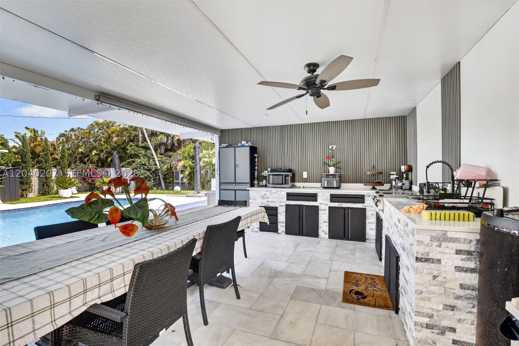 SUNSET ISLES SEC 3 - Residential
