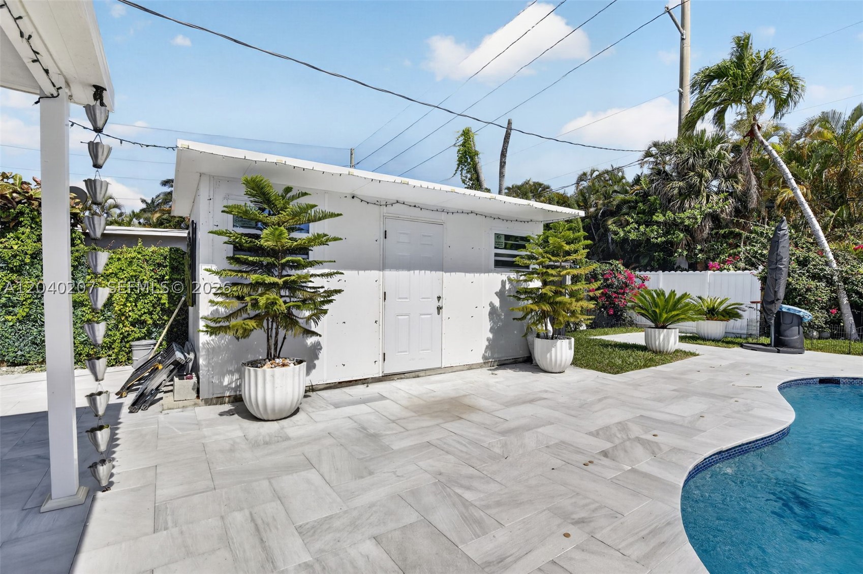 SUNSET ISLES SEC 3 - Residential