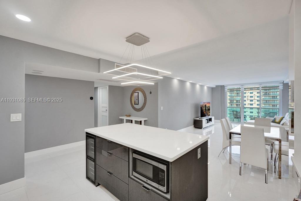 OCEANVIEW BUILDING B COND - Residential
