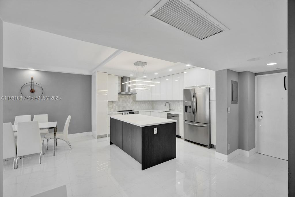 OCEANVIEW BUILDING B COND - Residential