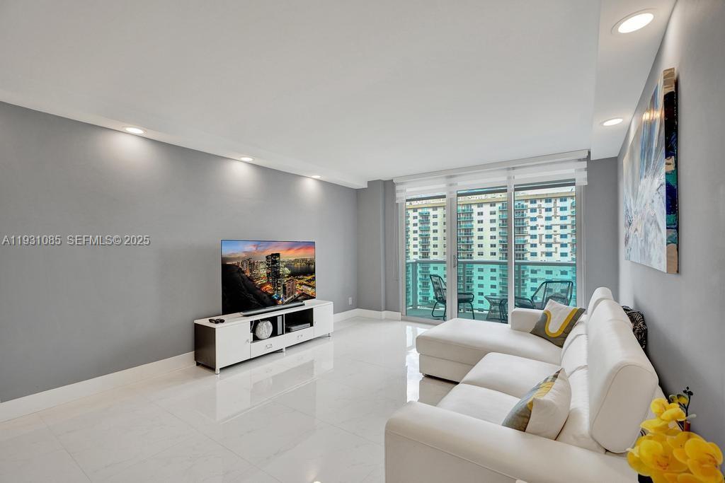 OCEANVIEW BUILDING B COND - Residential