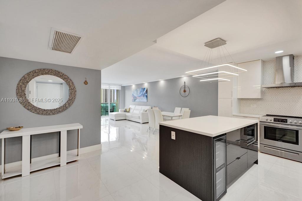 OCEANVIEW BUILDING B COND - Residential