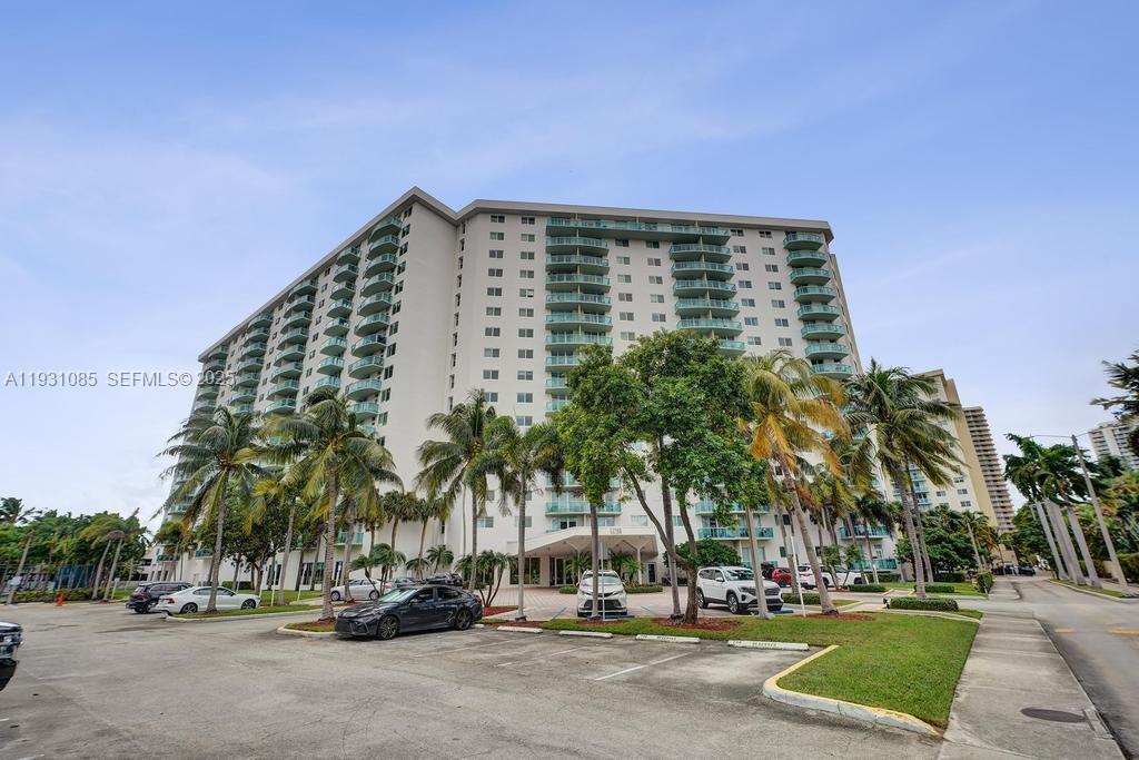 OCEANVIEW BUILDING B COND - Residential