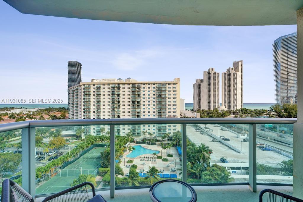 OCEANVIEW BUILDING B COND - Residential