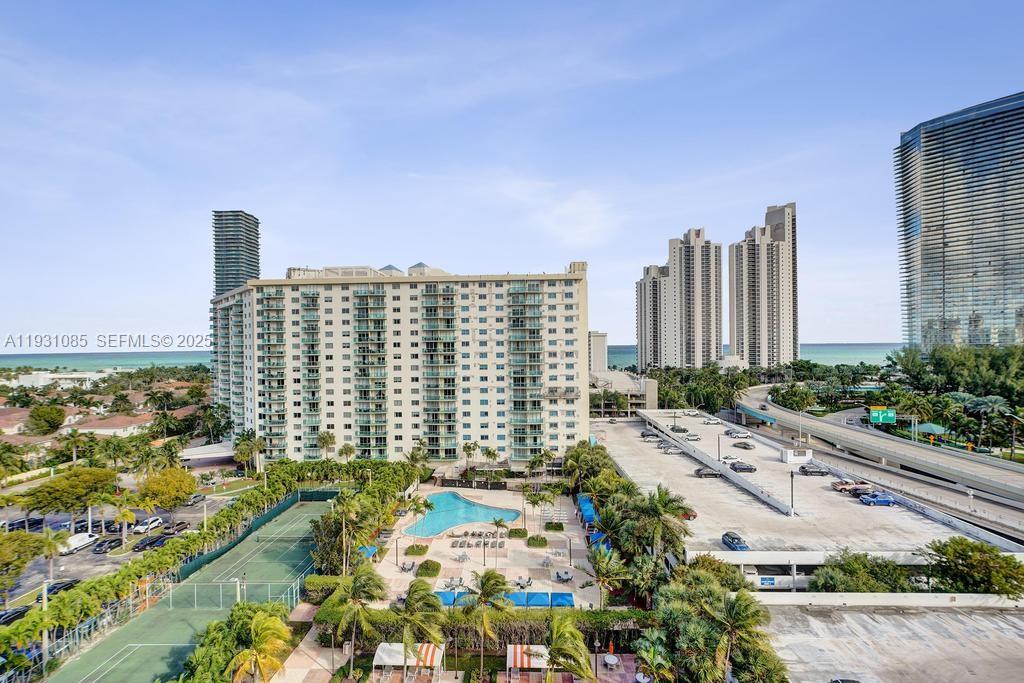 OCEANVIEW BUILDING B COND - Residential