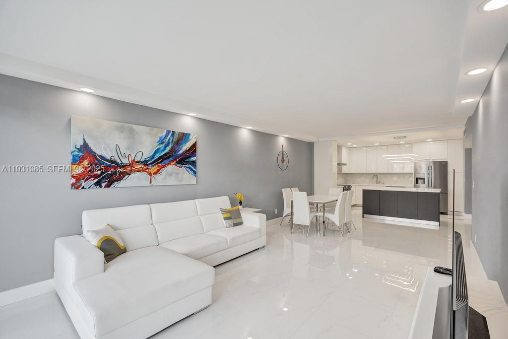 OCEANVIEW BUILDING B COND - Residential