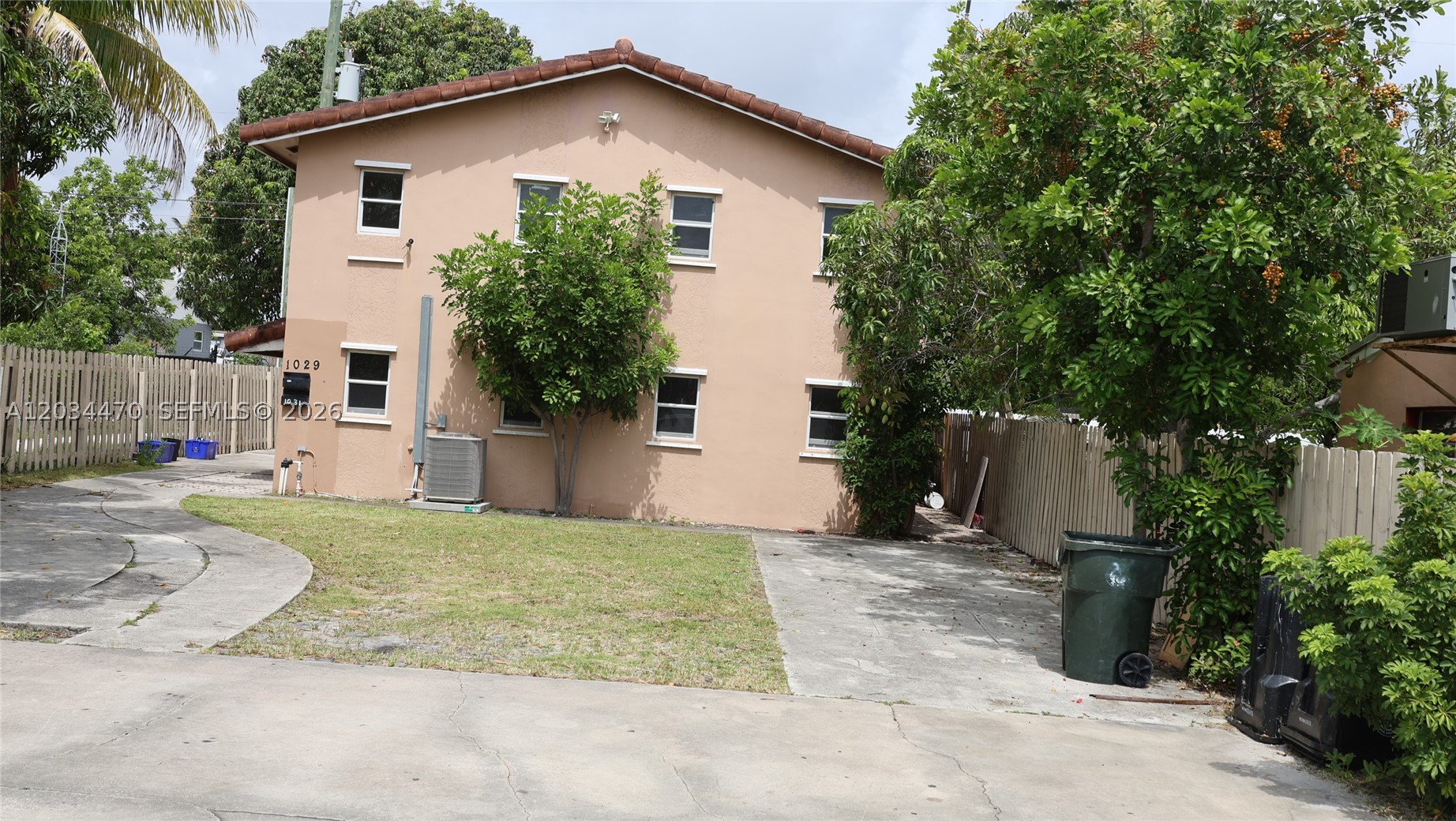LAKE WORTH TOWN OF - Residential Income