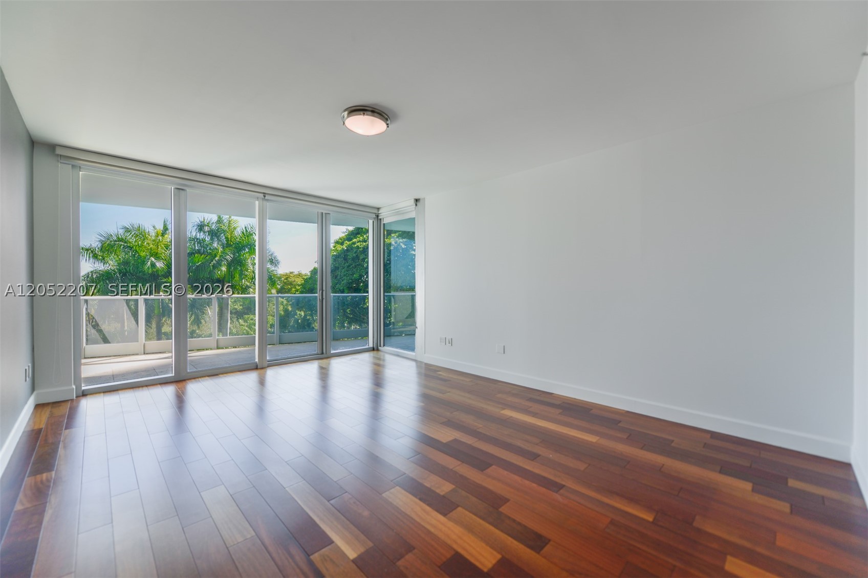 GROVENOR HOUSE CONDO - Residential Lease