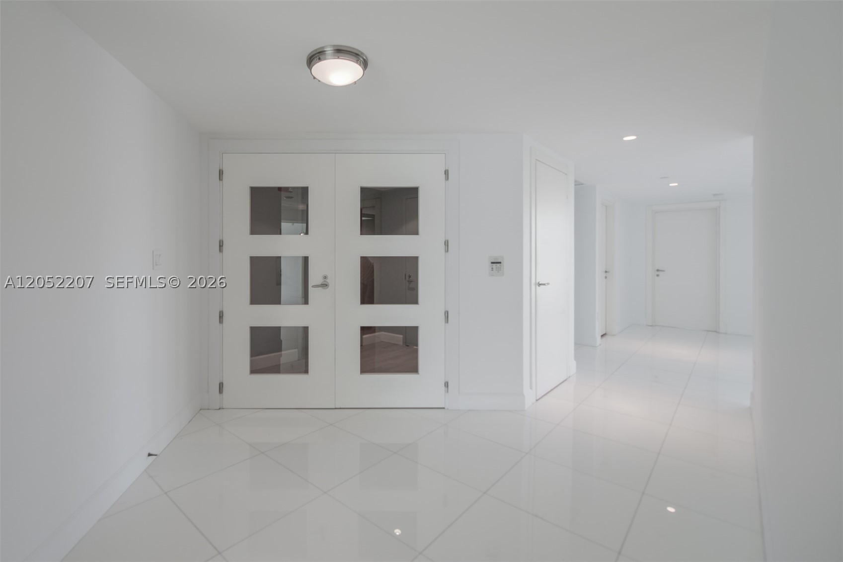GROVENOR HOUSE CONDO - Residential Lease