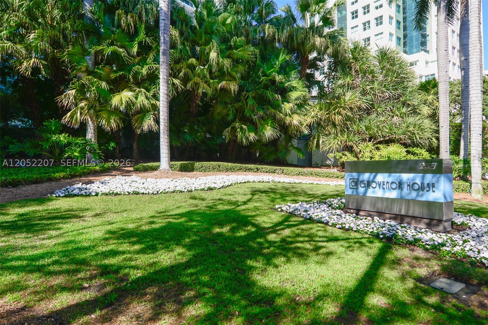 GROVENOR HOUSE CONDO - Residential Lease