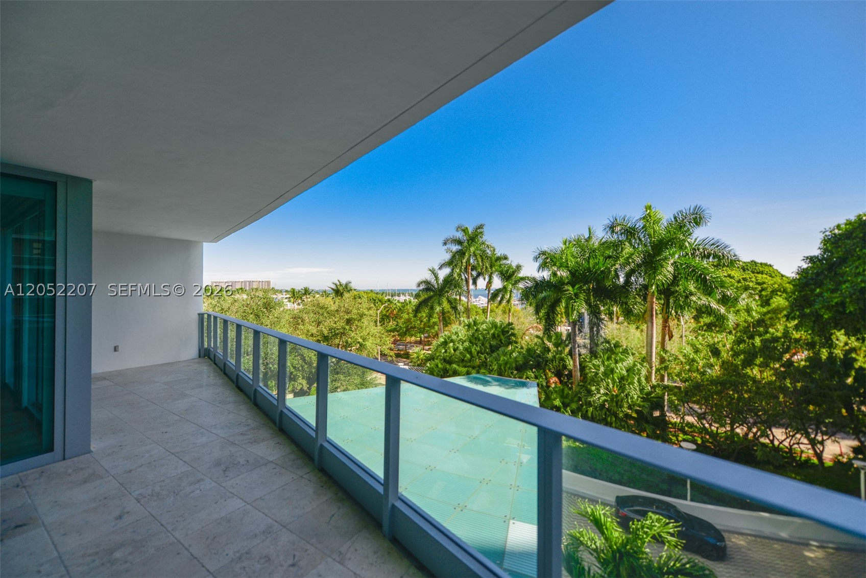 GROVENOR HOUSE CONDO - Residential Lease