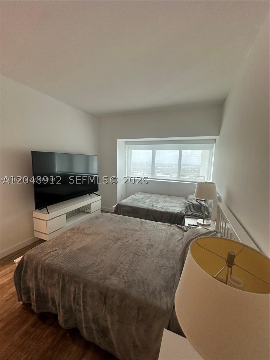 PARAISO BAY CONDO - Residential
