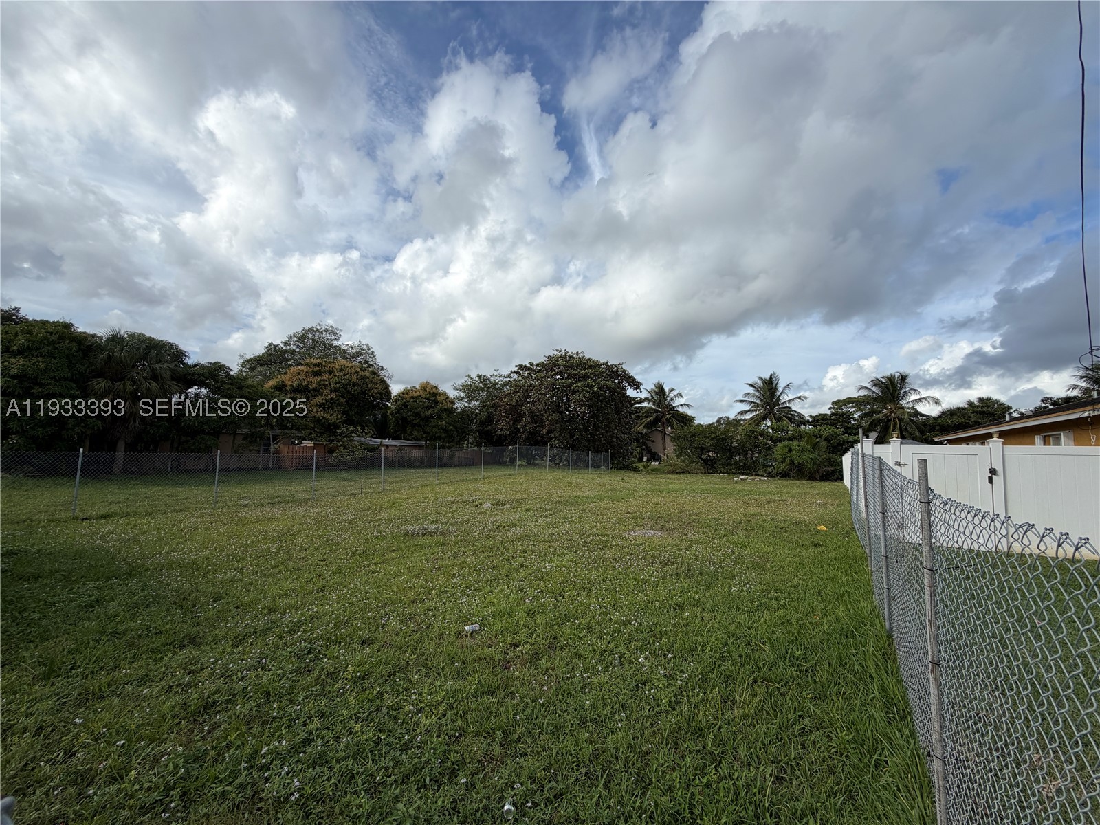 WASHINGTON PARK THIRD ADD - Land