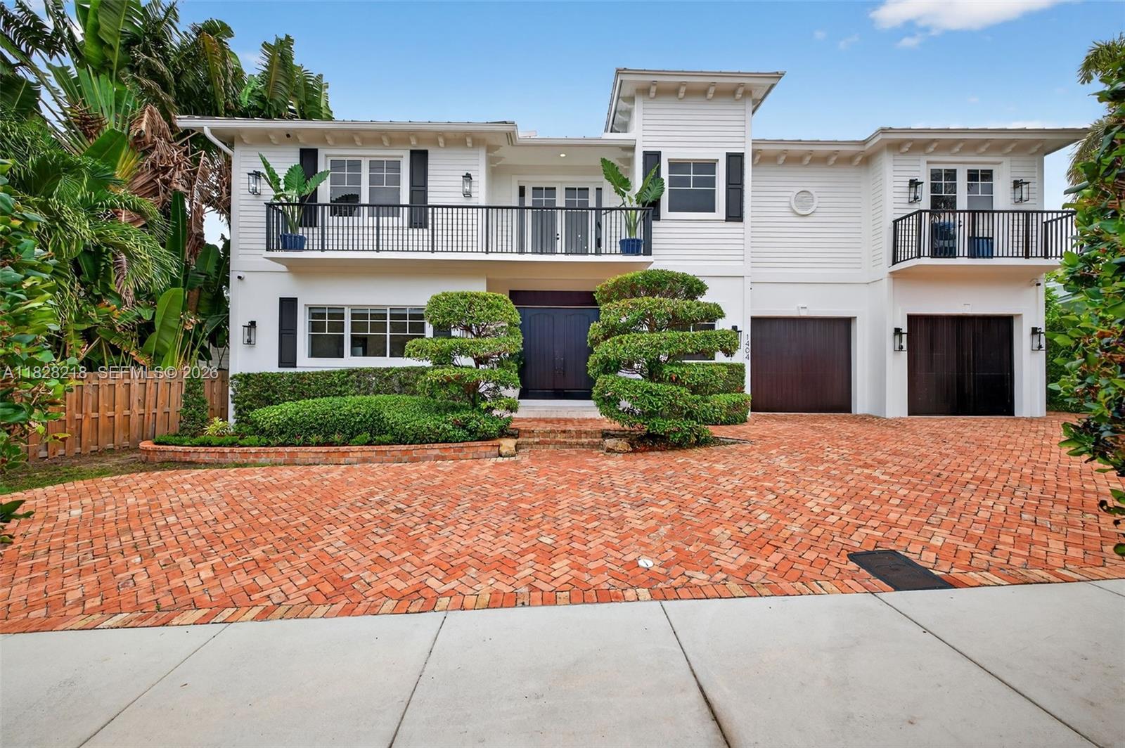 RIO VISTA ISLES - Residential