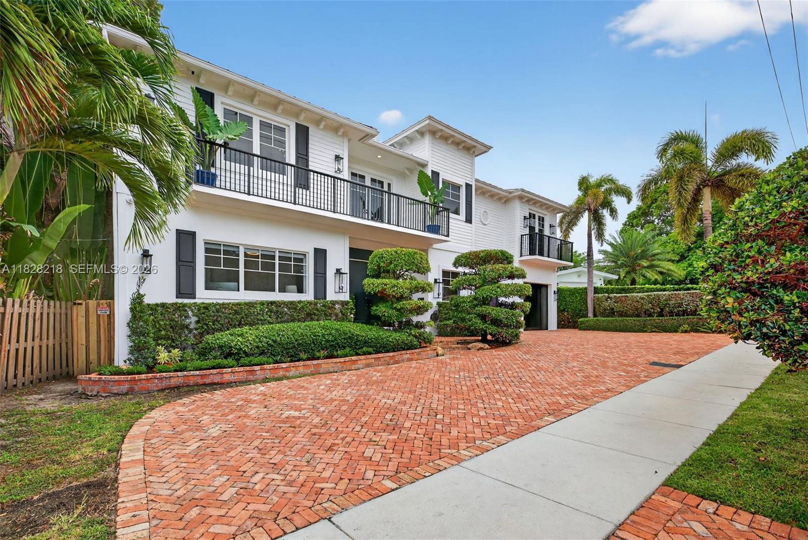 RIO VISTA ISLES - Residential