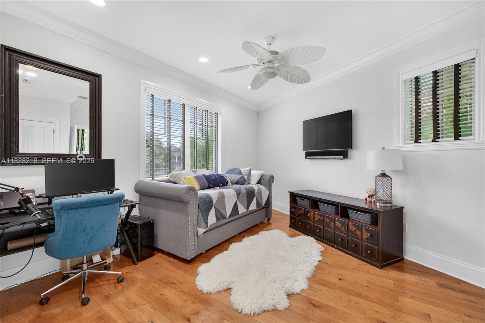 RIO VISTA ISLES - Residential