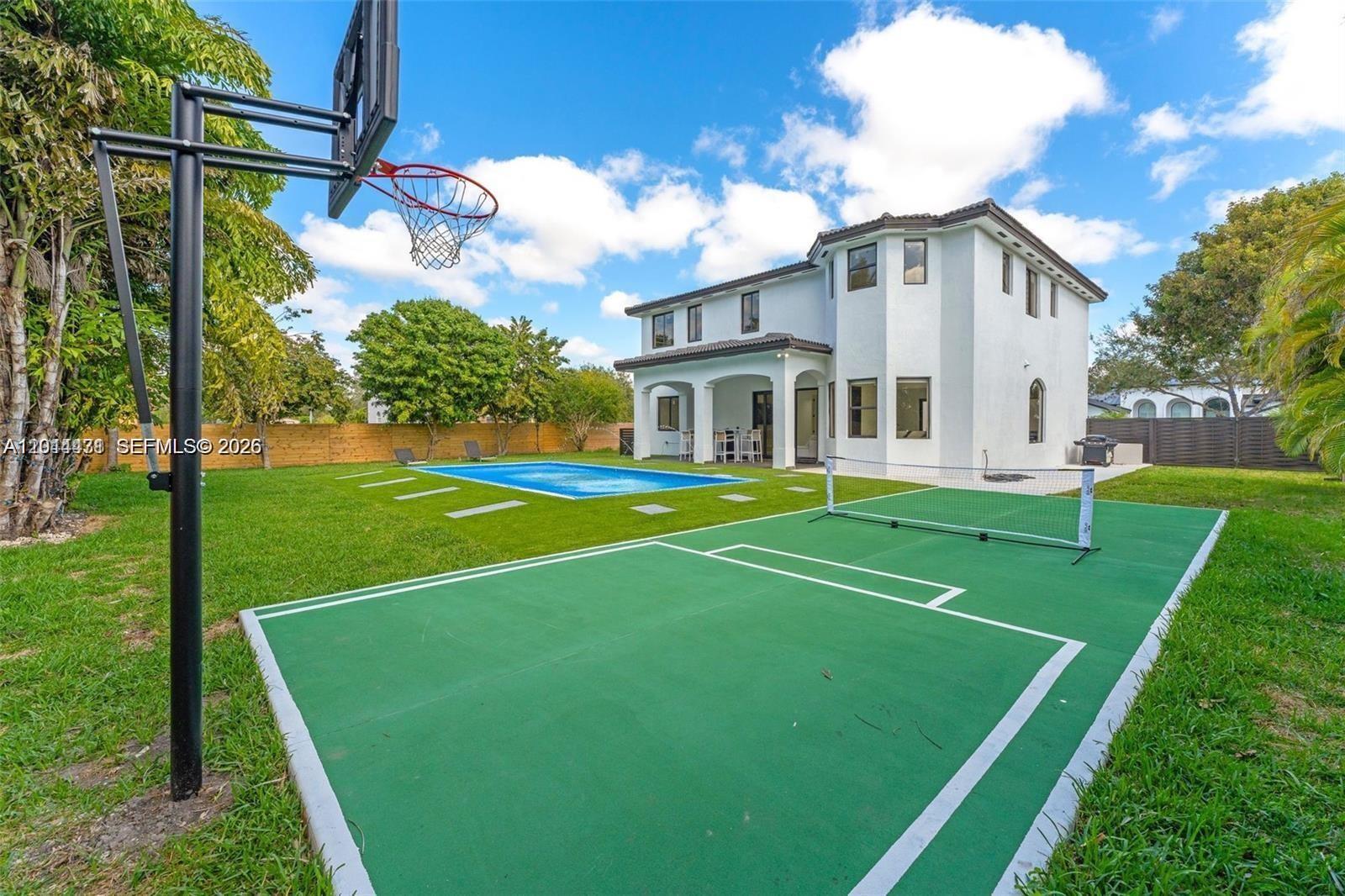 RENAISSANCE RANCHES - Residential