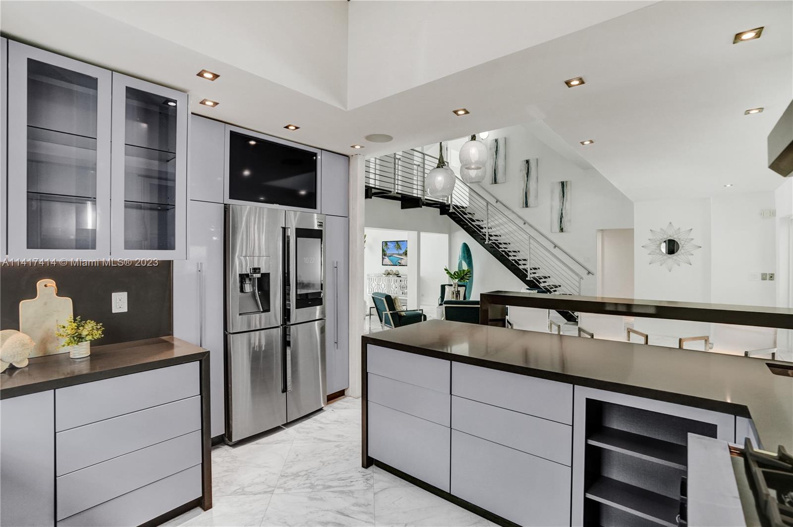 ISLE OF NORMANDY MIAMI VI - Residential