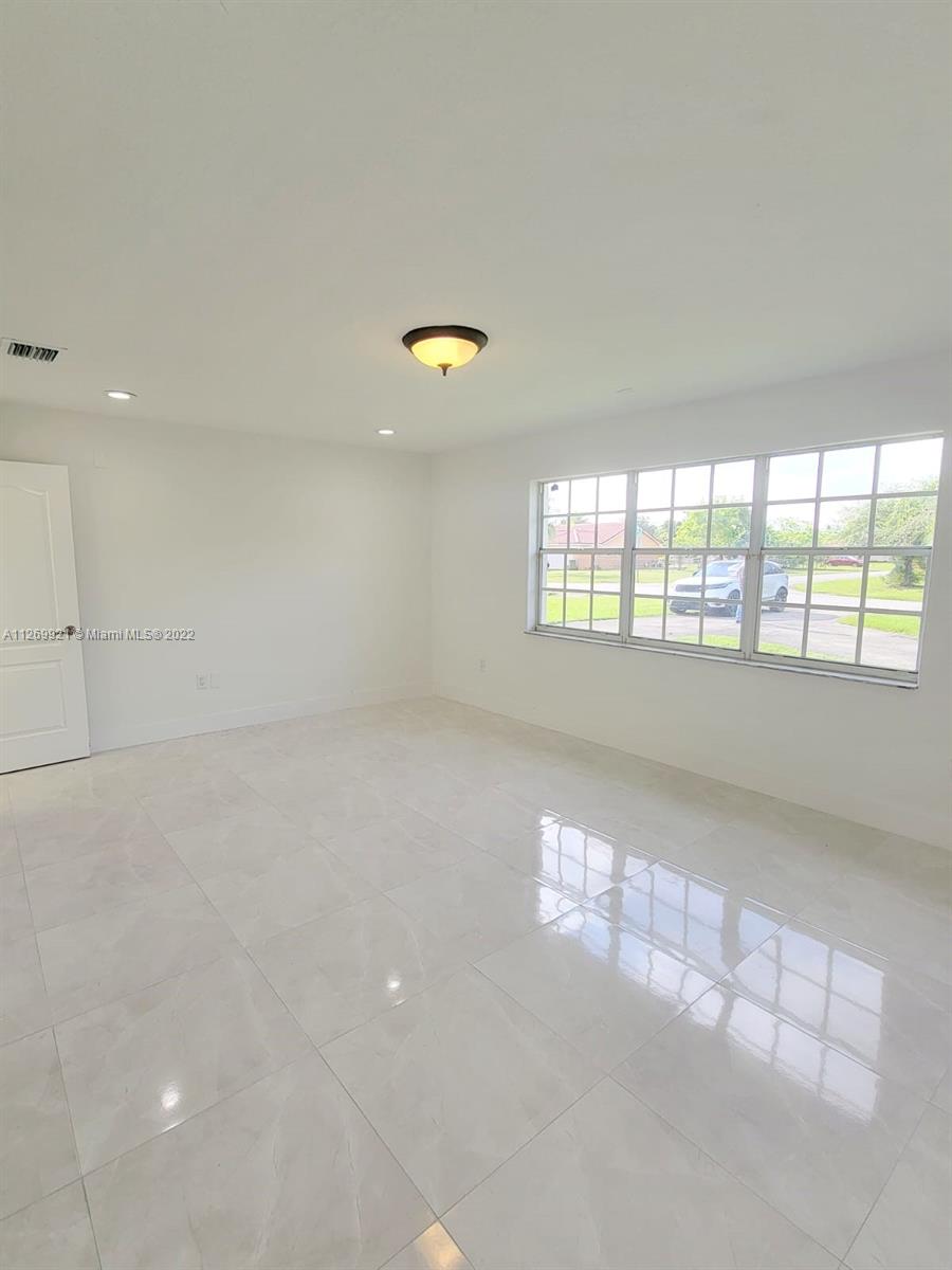 REDLANDS BEST 1ST ADDN - Residential