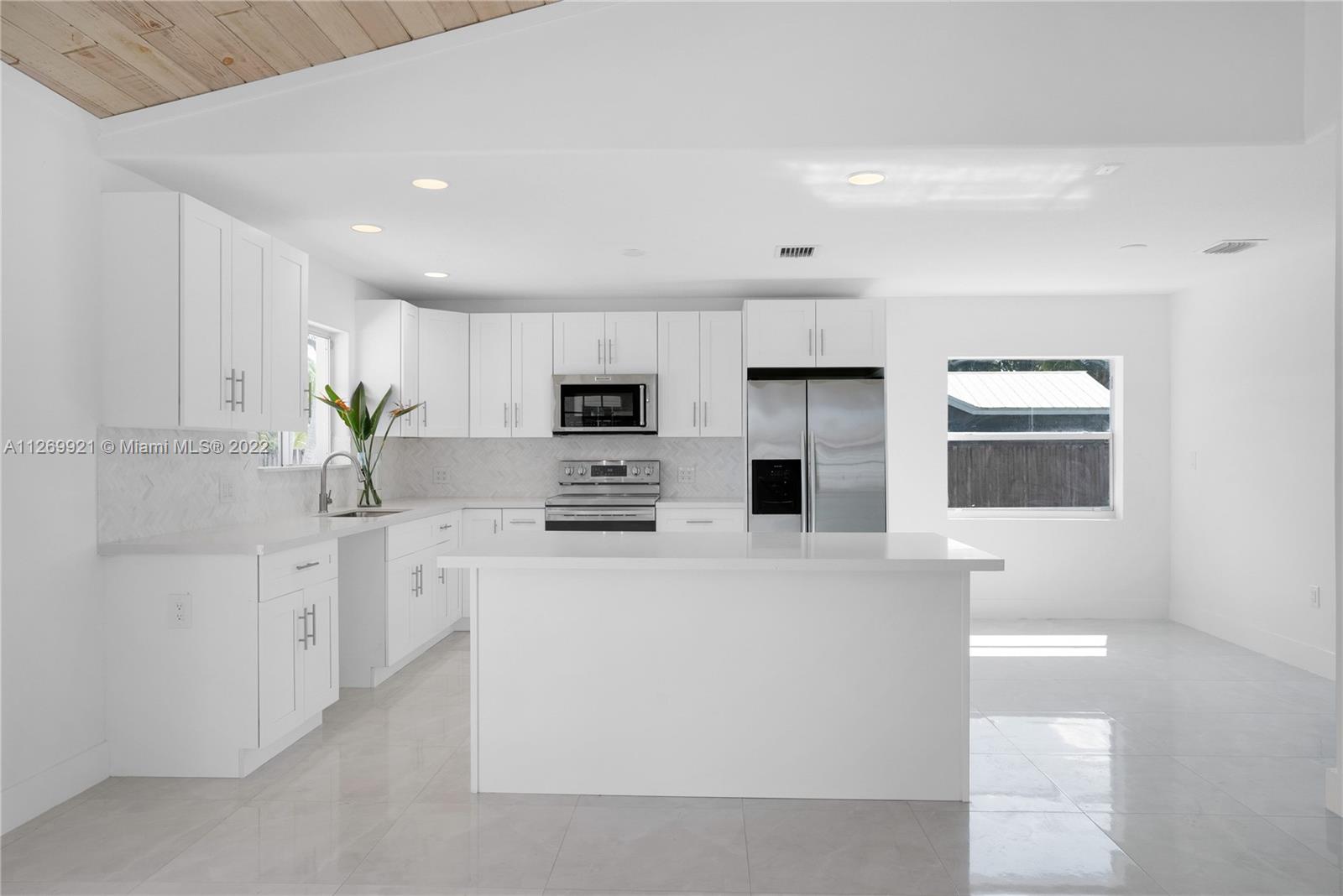 REDLANDS BEST 1ST ADDN - Residential