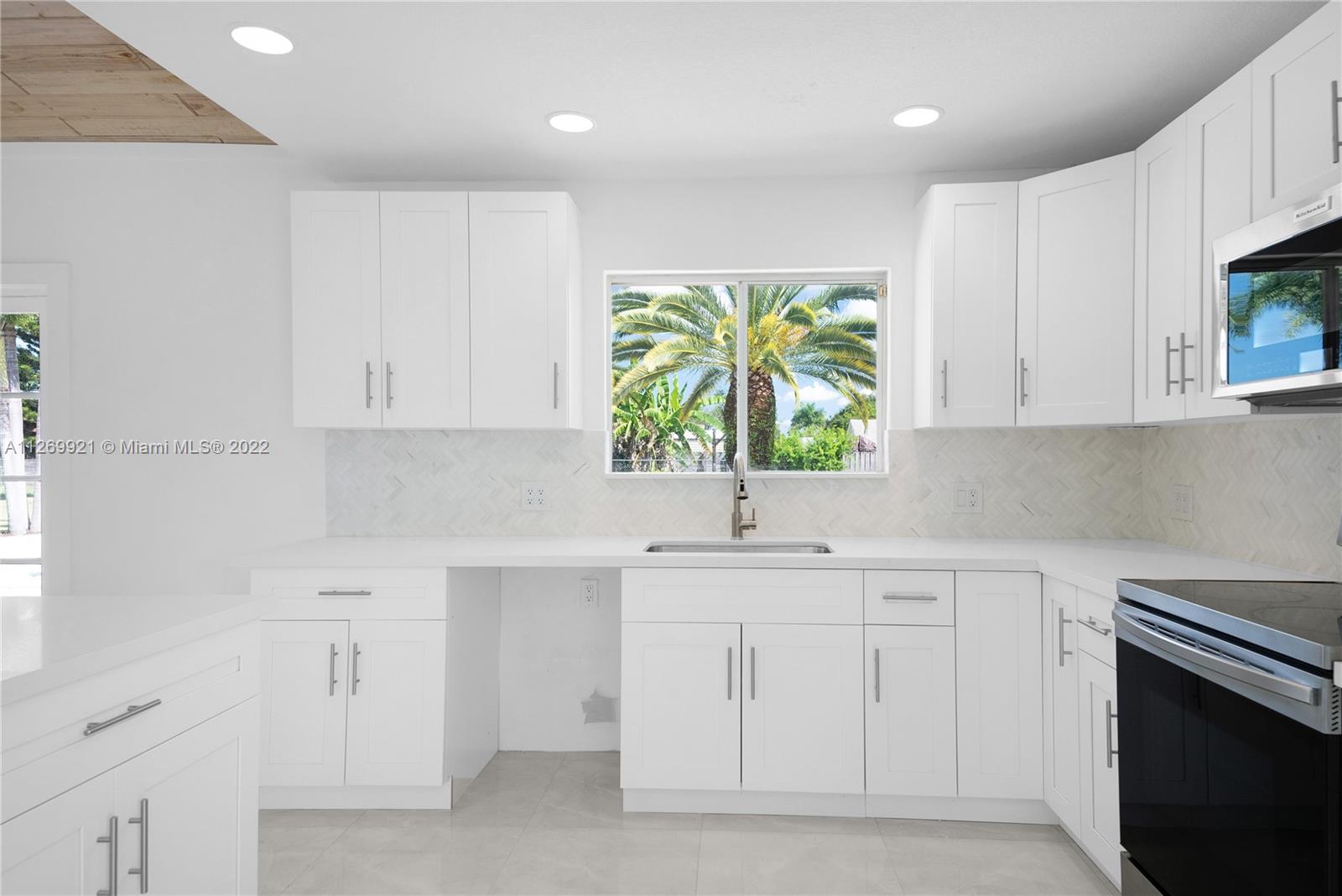 REDLANDS BEST 1ST ADDN - Residential