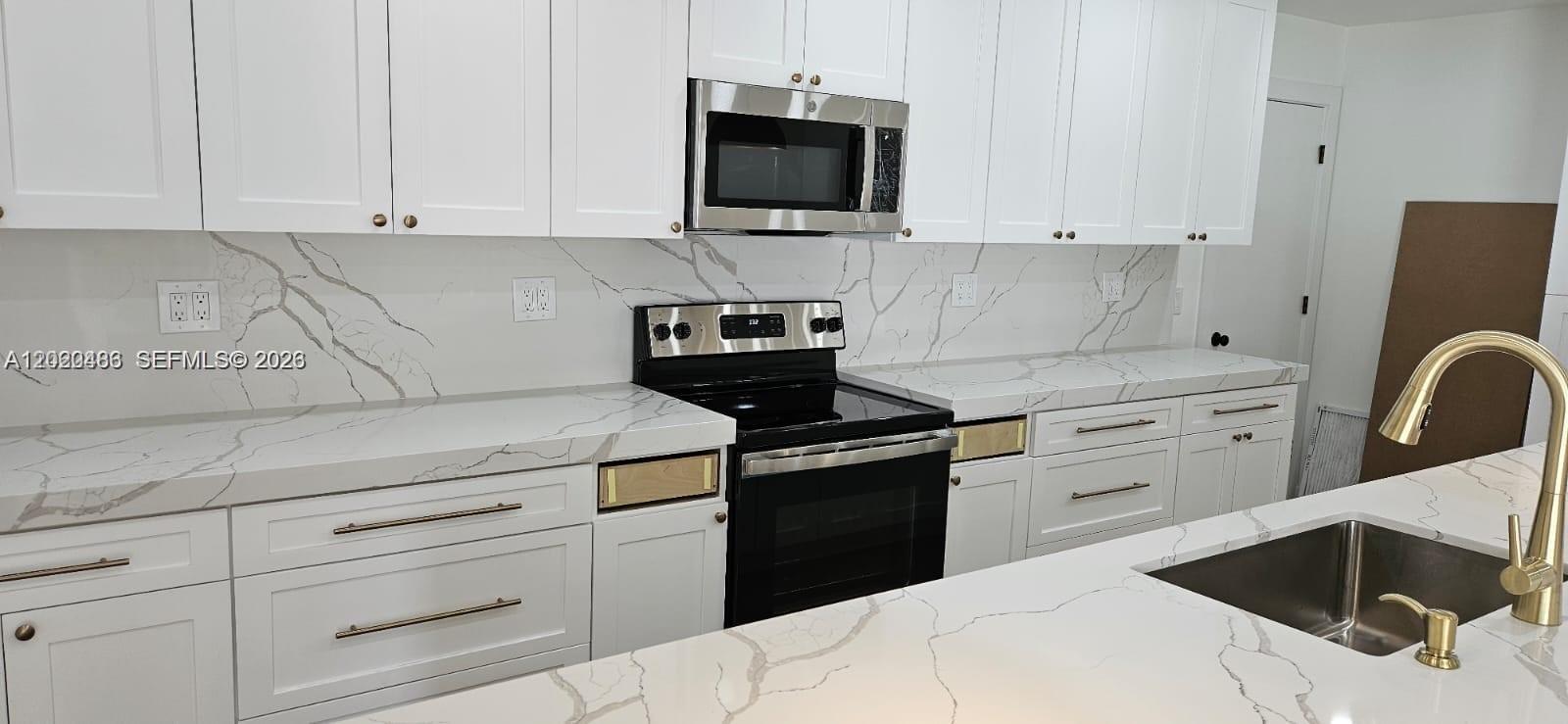 MAPLEWOOD - Residential
