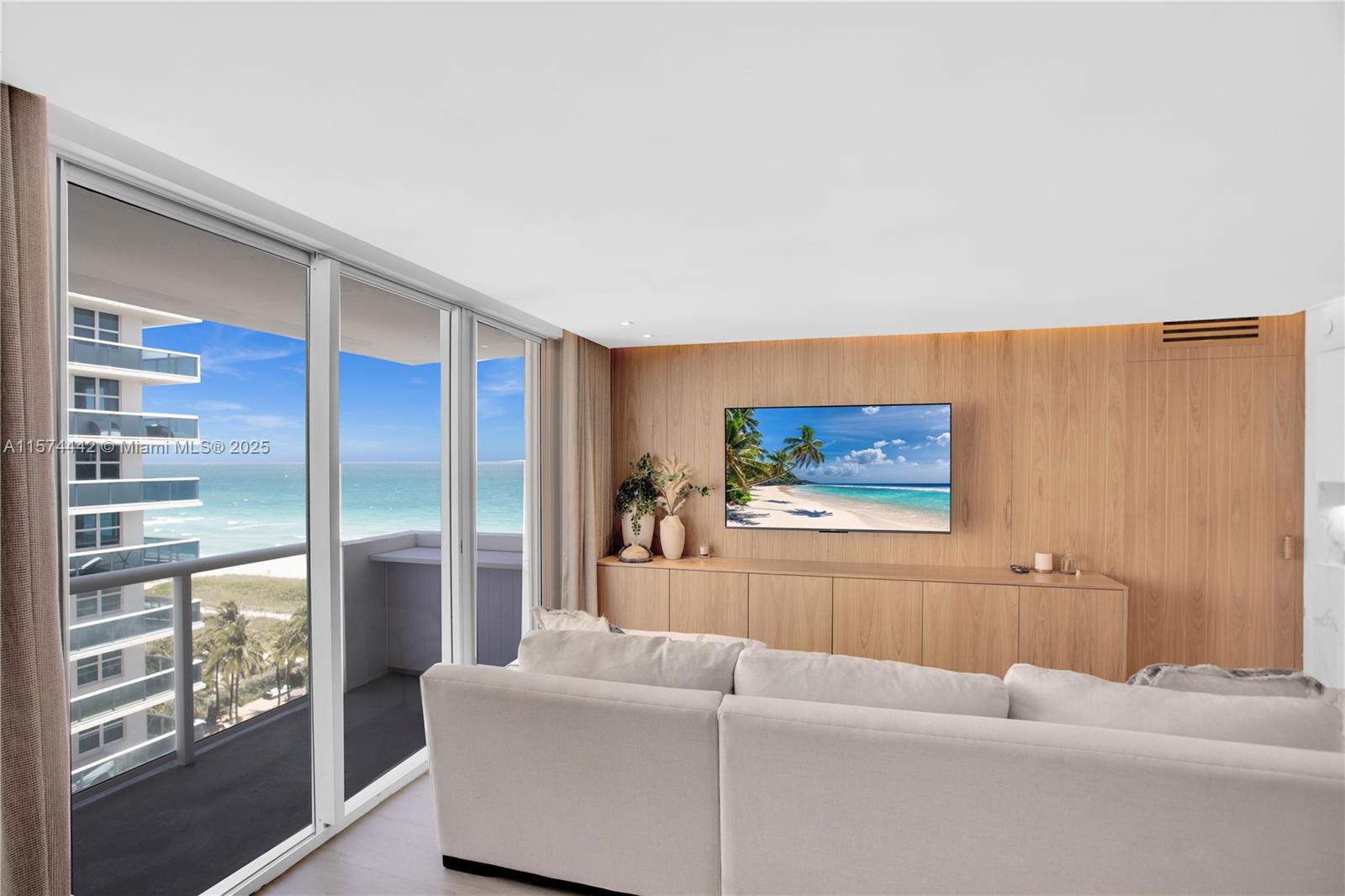 CARLISLE ON THE OCEAN CON - Residential