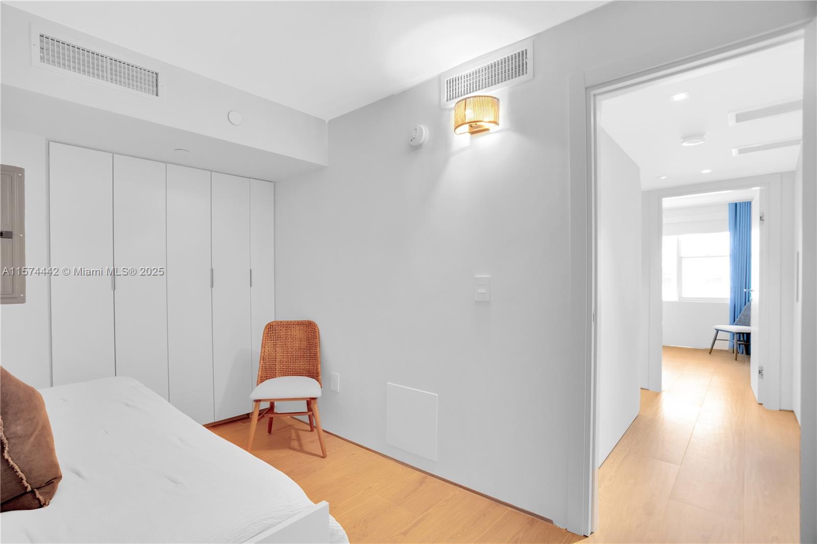 CARLISLE ON THE OCEAN CON - Residential