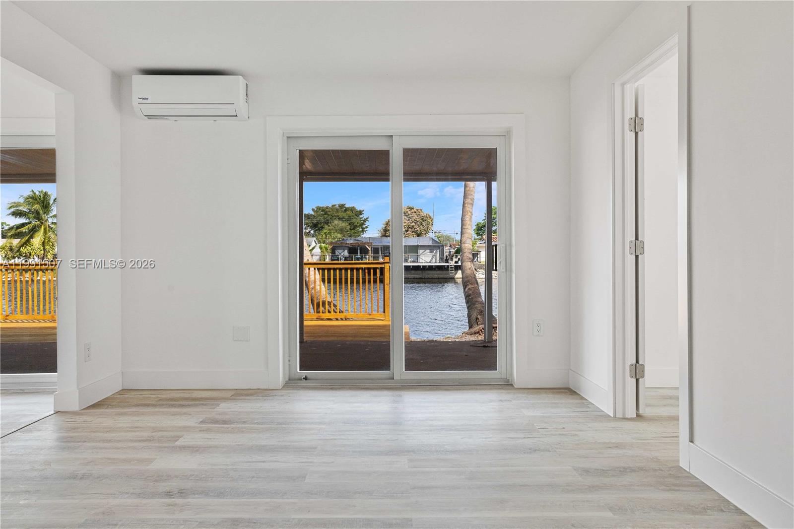 PLAYLAND ISLES - Residential