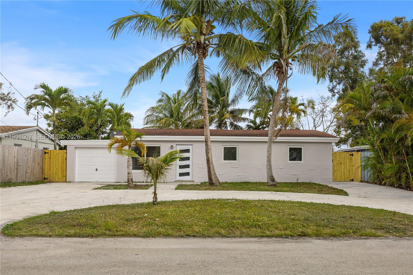 PLAYLAND ISLES - Residential