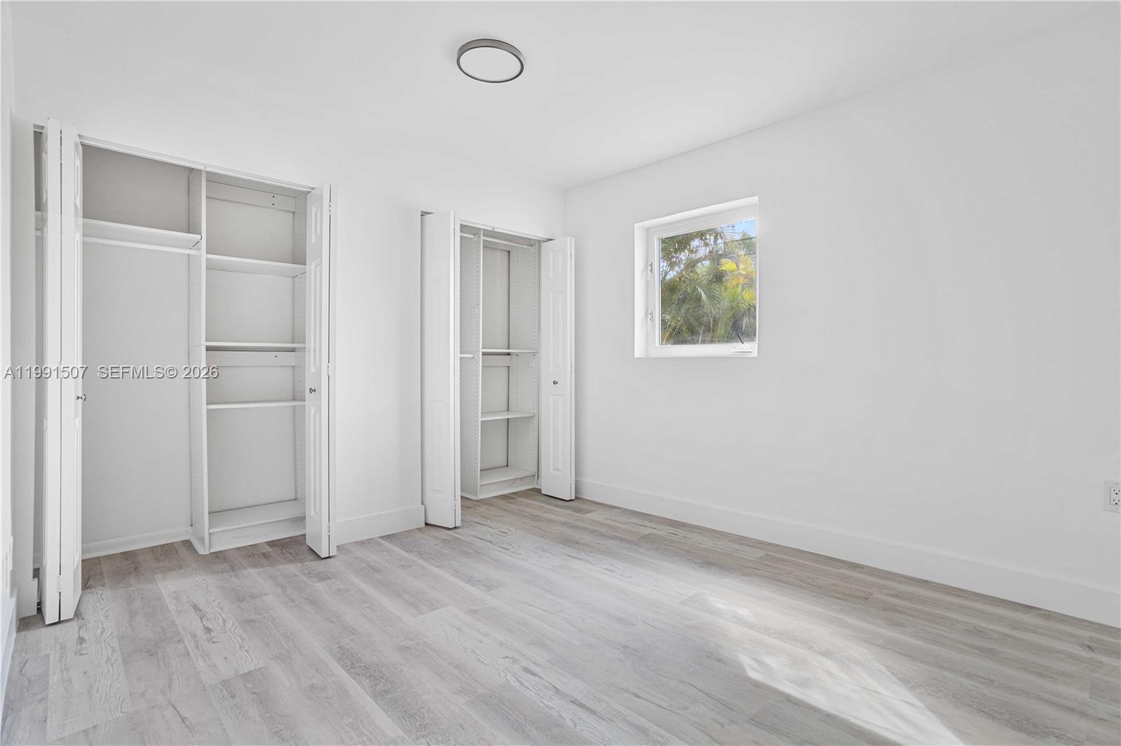 PLAYLAND ISLES - Residential