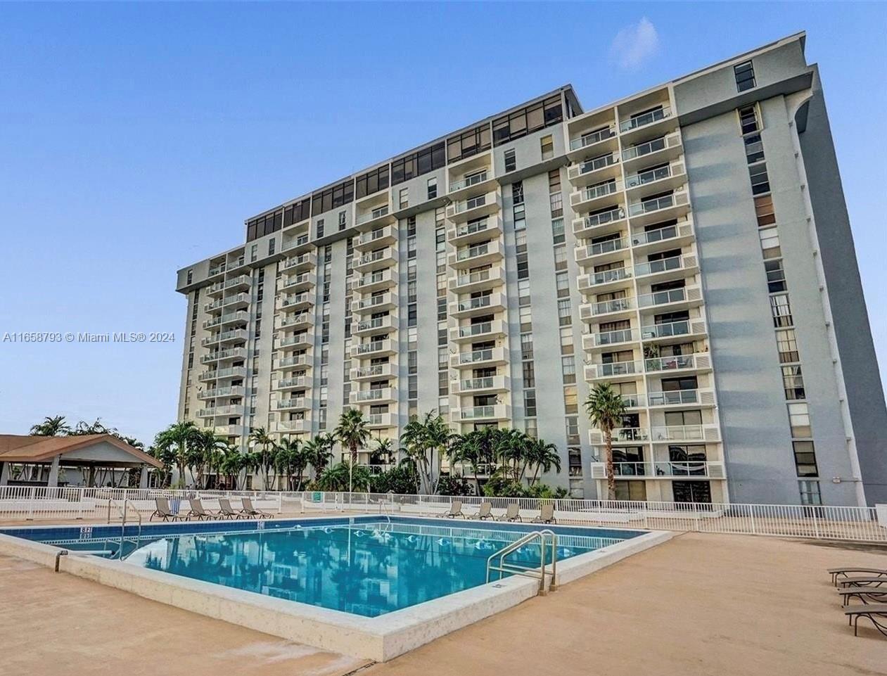 SAILBOAT CAY CONDO - Residential