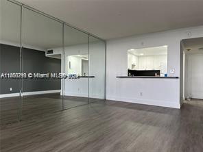 SAILBOAT CAY CONDO - Residential
