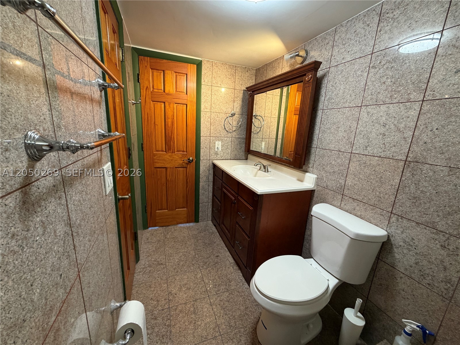 POINT EAST SEC II CONDO - Residential Lease